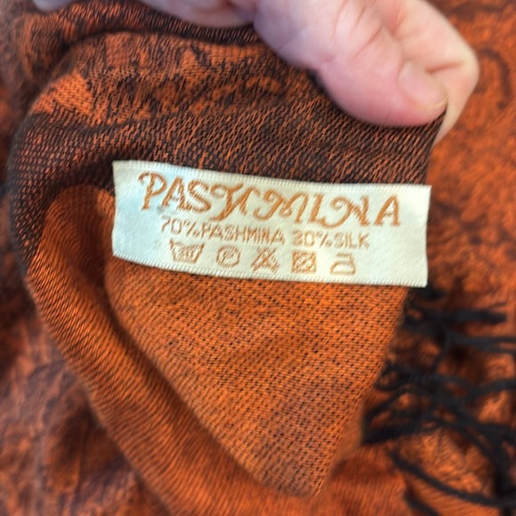 Pashmina Shawl Wrap Silk Cashmere Black Rust Paisley - Picture 3 of 5